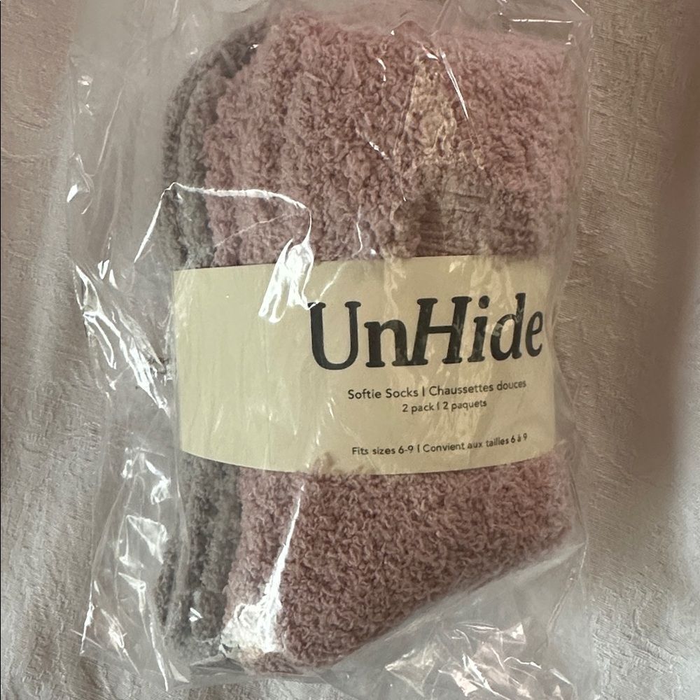 Socks UnHide Softie Pink and Gray Size 6-9 Set of 2